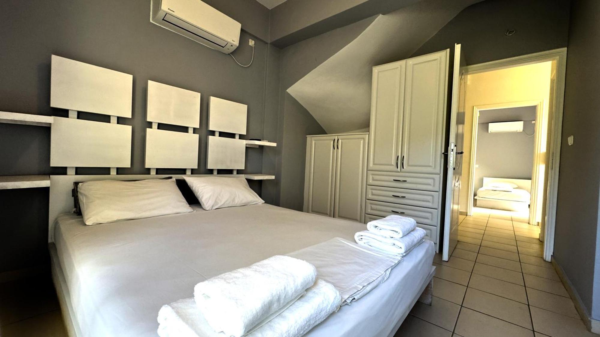 Miramar Complex - Korfos Villa Luaran gambar