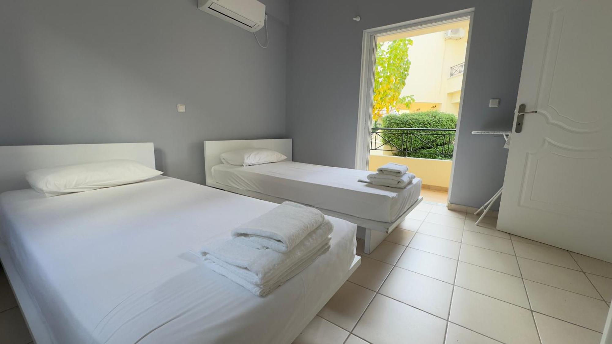 Miramar Complex - Korfos Villa Luaran gambar