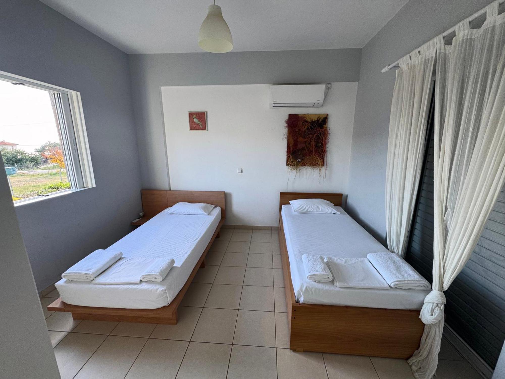Miramar Complex - Korfos Villa Bilik gambar